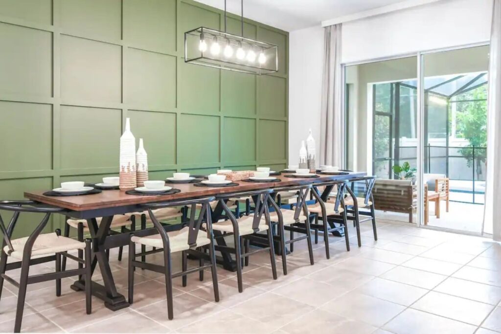 Bella Vida · 12-bedroom home — Dining space for gathering