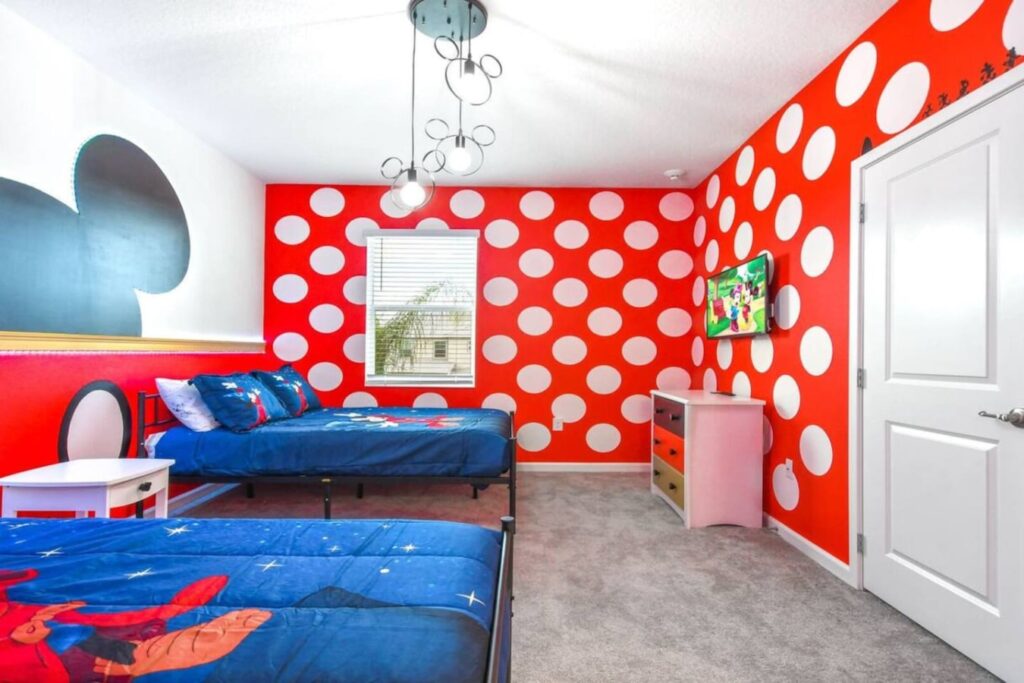 Bella Vida · 12-bedroom home — Character-inspired beds