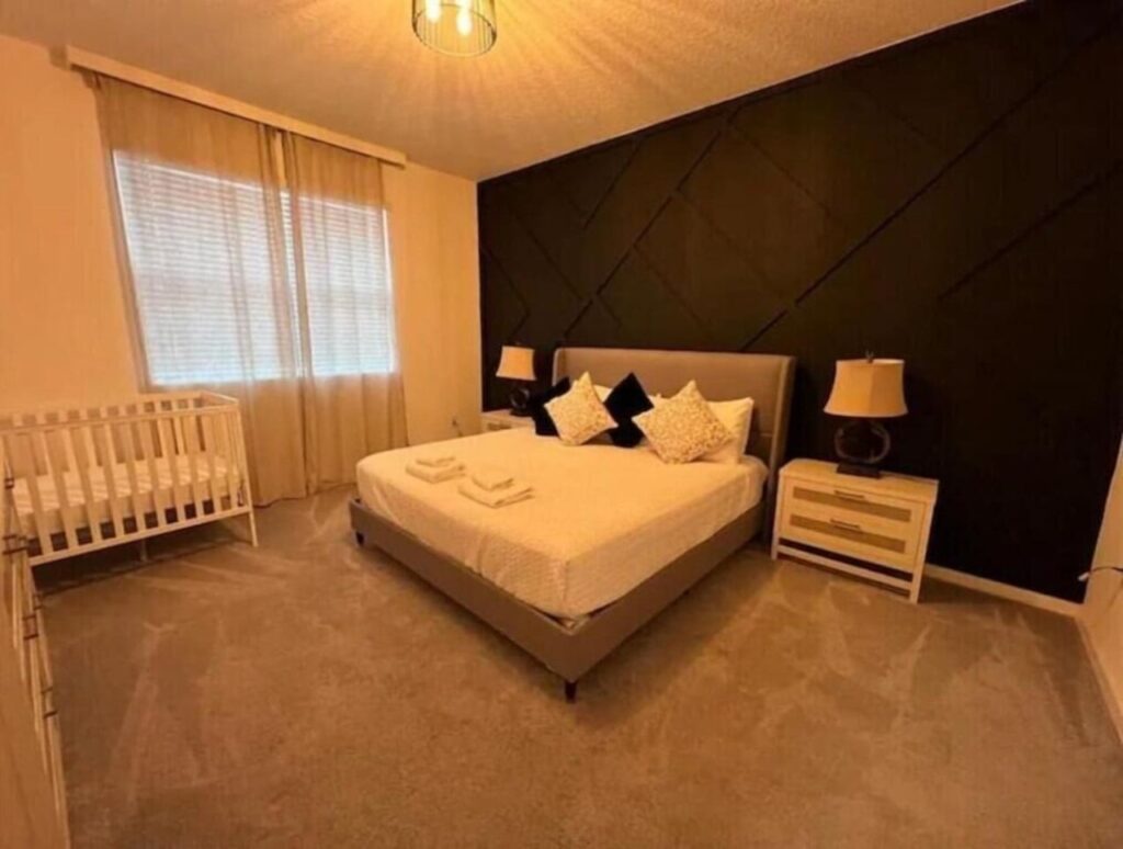 Bella Vida · 12-bedroom home — Guest bedroom